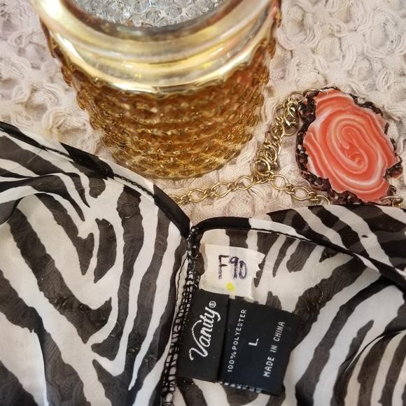 🌻🌺🌻VANITY ZEBRA STRIPED SHEER BLOUSE!! - Picture 5 of 8